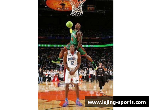 《扣将NBA：从飞跃天际到球场传奇的高飞之旅》